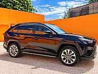 Toyota RAV4 XLE 2024 - miniatura 3