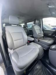 Hyundai Grand Starex 2020 - miniatura 3