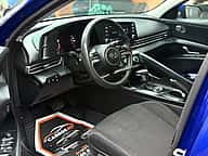 Hyundai Elantra SE 2021 - miniatura 7