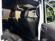 Jeep Wrangler Sahara 2021 - miniatura 10
