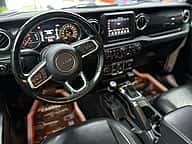 Jeep Wrangler Sahara 2021 - miniatura 7