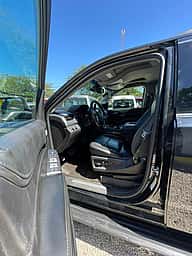 Chevrolet Suburban LT 2018 - miniatura 6