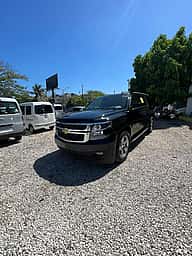Chevrolet Suburban LT 2018 - miniatura 3