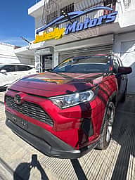 Toyota RAV4 LE 2021 - miniatura 4