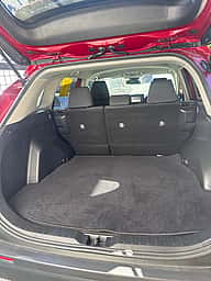Toyota RAV4 LE 2021 - miniatura 6