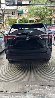 Toyota RAV4 XLE 2021 - miniatura 9