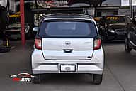 Daihatsu Mira 2017 - miniatura 4