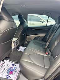 Toyota Camry LE 2022 - miniatura 9