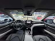 Toyota Camry LE 2022 - miniatura 7