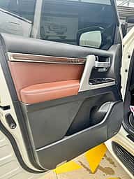 Toyota Land Cruiser VXR 2020 - miniatura 11
