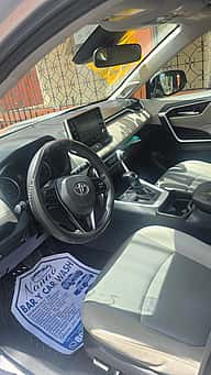 Toyota RAV4 XLE 2020 - miniatura 7