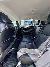 Toyota RAV4 XLE 2023 - miniatura 8