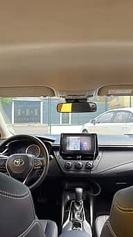 Toyota Corolla LE 2023 - miniatura 7