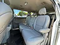 Kia Sedona LX 2020 - miniatura 11