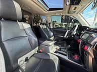 Toyota 4 Runner Limited 2019 - miniatura 11