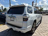 Toyota 4 Runner Limited 2019 - miniatura 4