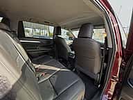 Toyota Highlander LE/LE Plus 2019 - miniatura 10