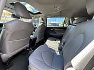 Toyota Highlander XLE 2023 - miniatura 13