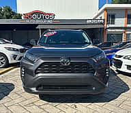 Toyota RAV4 LE 2021 - miniatura 2