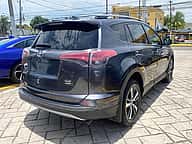 Toyota RAV4 XLE 2018 - miniatura 4