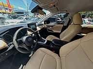 Toyota RAV4 XLE 2021 - miniatura 10