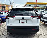 Toyota RAV4 XLE HV 2021 - miniatura 5