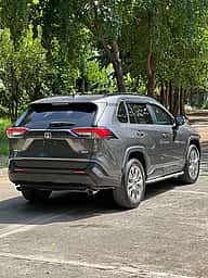 Toyota RAV4 XLE Premium 2021 - miniatura 3