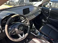 Toyota Yaris 2019 - miniatura 8