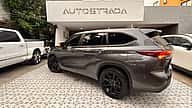 Toyota Highlander LE 2023 - miniatura 4