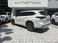 Toyota Highlander LE 2023 - miniatura 5