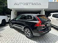 Volvo XC60 B5 Momentum 2023 - miniatura 8
