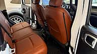 Jeep Wrangler Unlimited Sport 2019 - miniatura 2