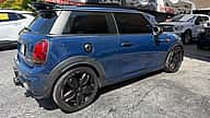Mini Cooper John Cooper Works 2019 - miniatura 3