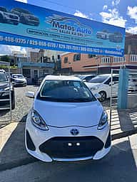 Toyota Aqua Hibrido 2020 - miniatura 2