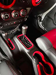 Jeep Wrangler Sahara 2011 - miniatura 5