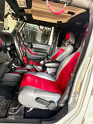 Jeep Wrangler Sahara 2011 - miniatura 6