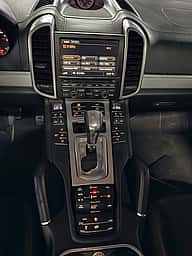 Porsche Cayenne GTS 2016 - miniatura 6