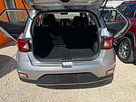 Hyundai Venue 2023 - miniatura 16