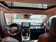 Toyota RAV4 XLE Premium 2024 - miniatura 10