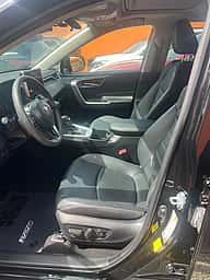 Toyota RAV4 XLE Premium 2024 - miniatura 11