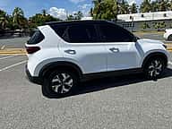 Kia Sonet FULL 2023 - miniatura 3