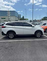Toyota Rush 2020 - miniatura 3