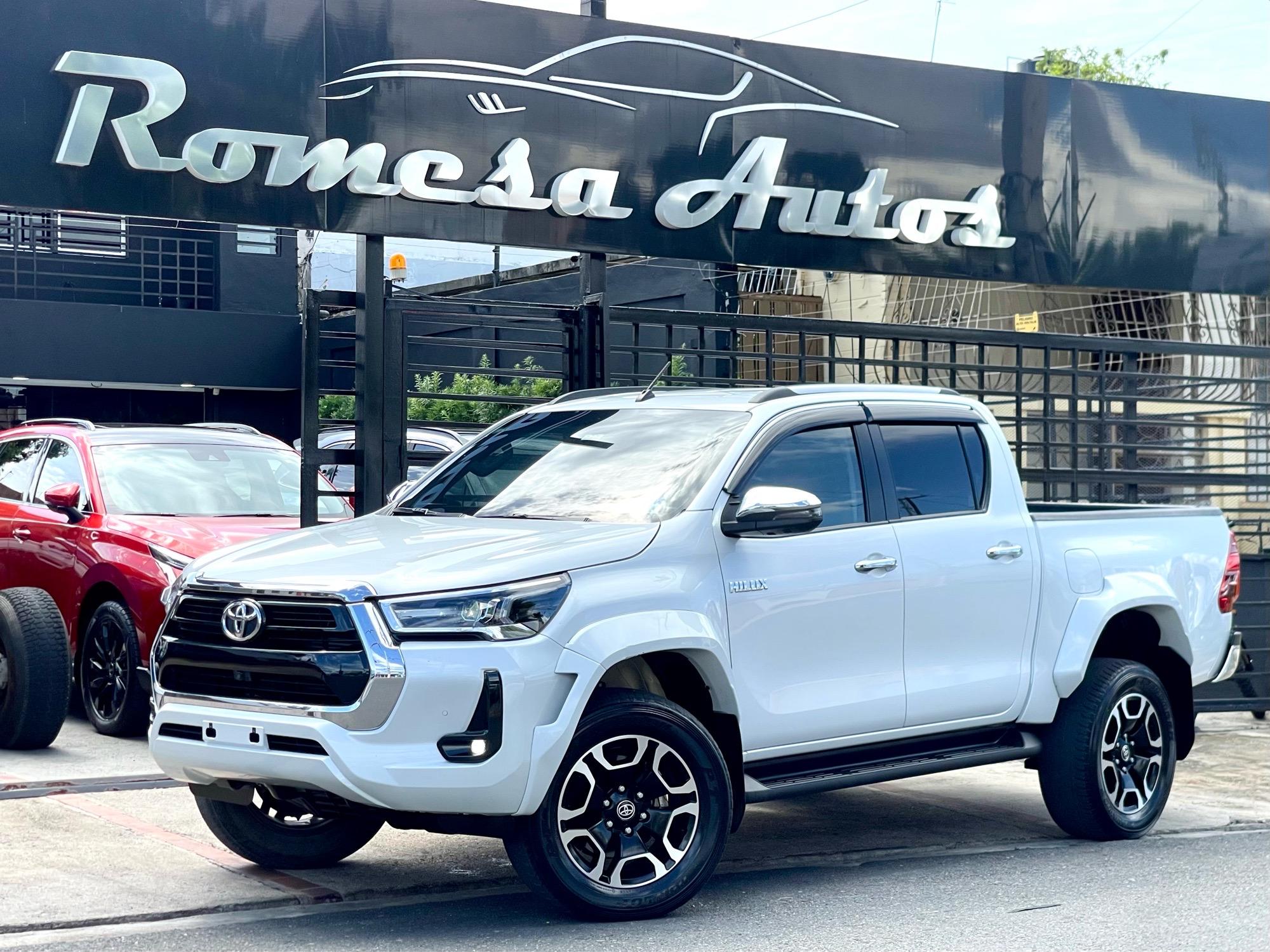 Toyota Hilux SRX 2025 en venta - vista principal