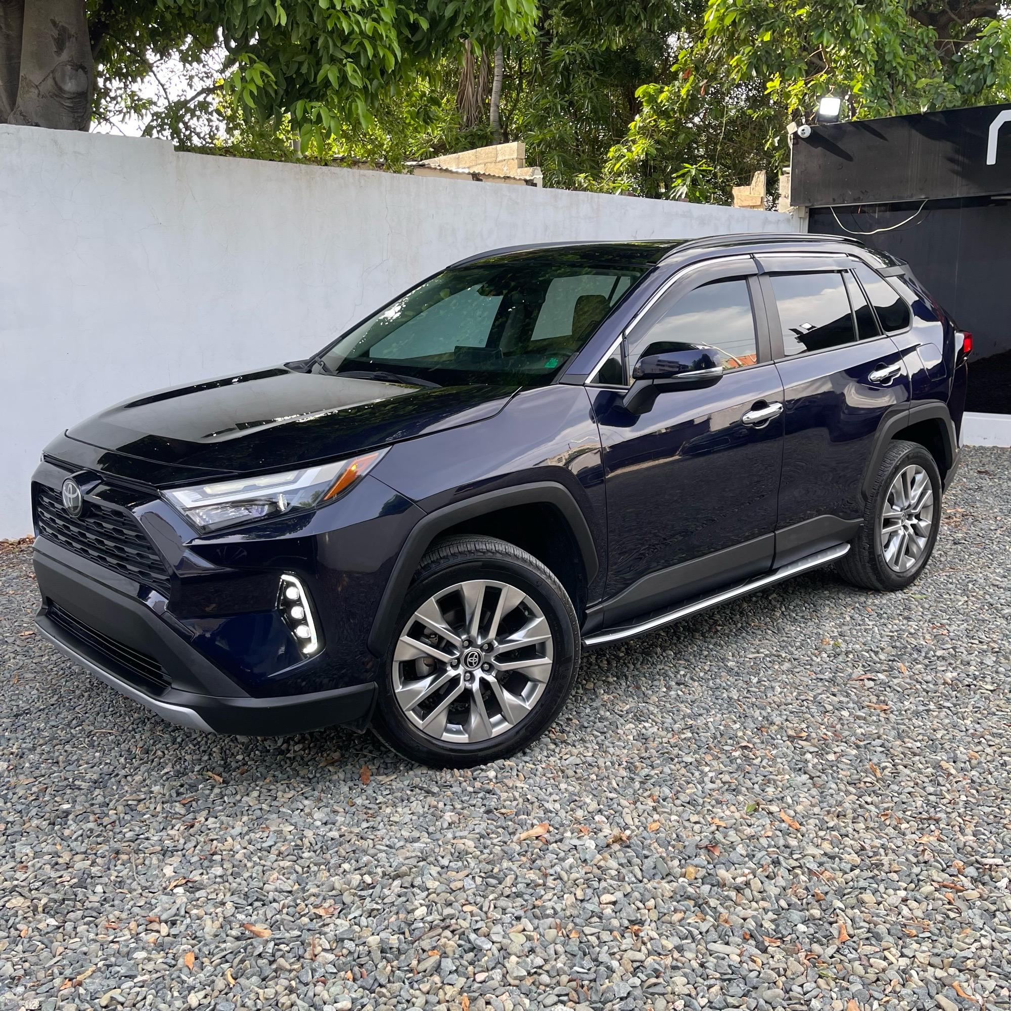 Toyota RAV4 XLE Premium 2023 en venta - vista principal