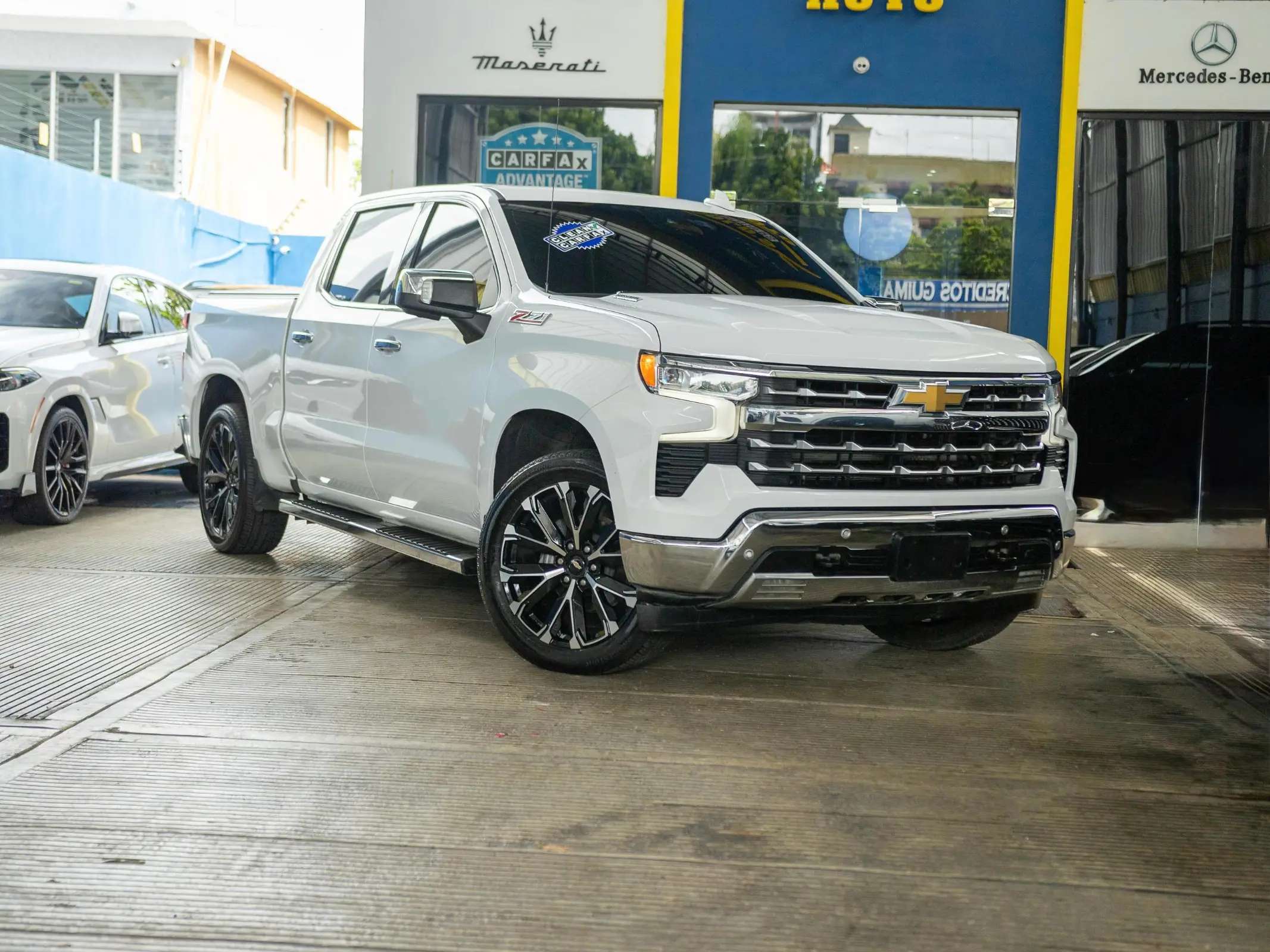 2023 Chevrolet Silverado LTZ usado en venta por Golds Brothers Auto