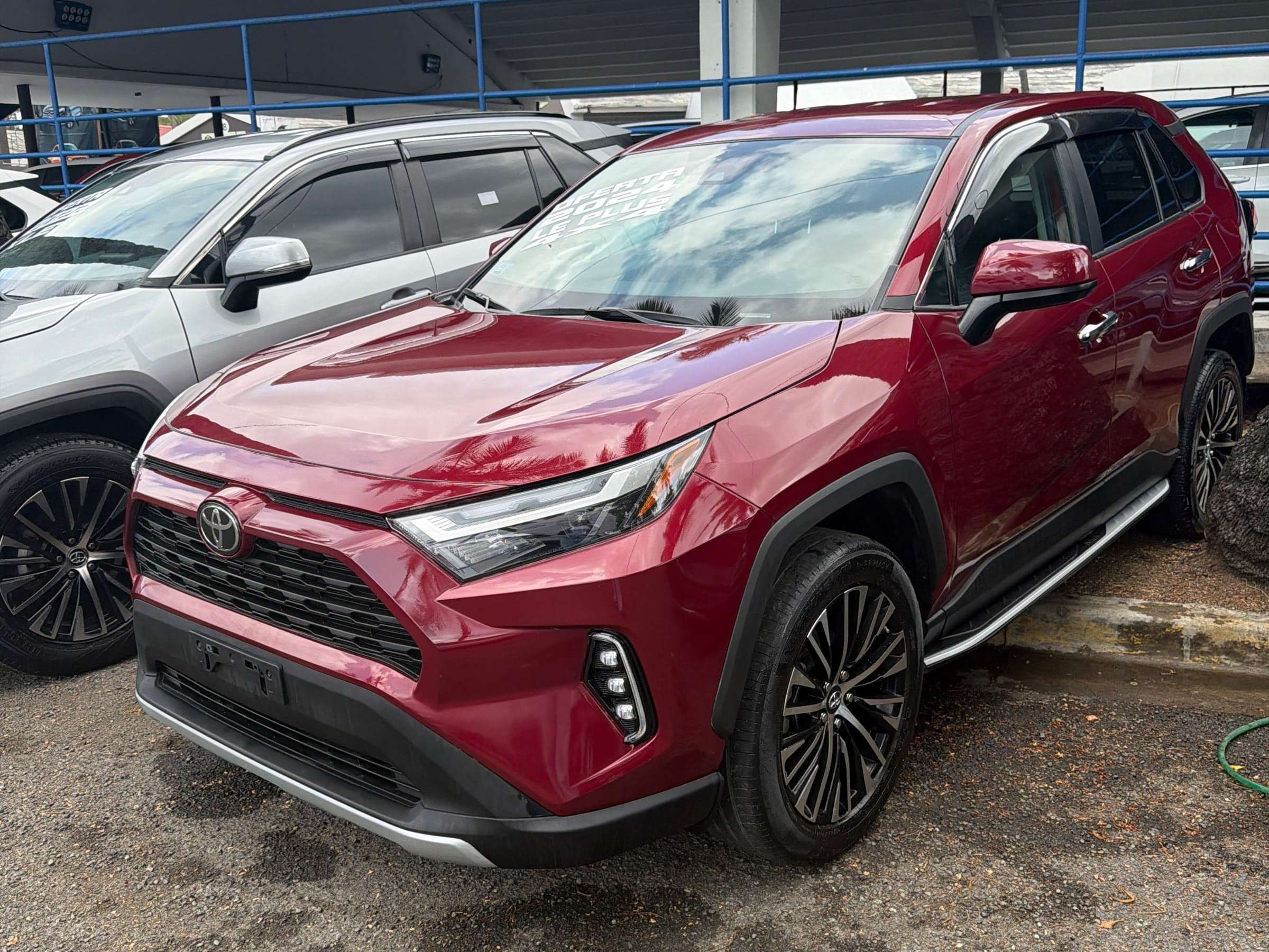 2024 Toyota RAV4 LE usado en venta por Carlos Rosa Auto Import