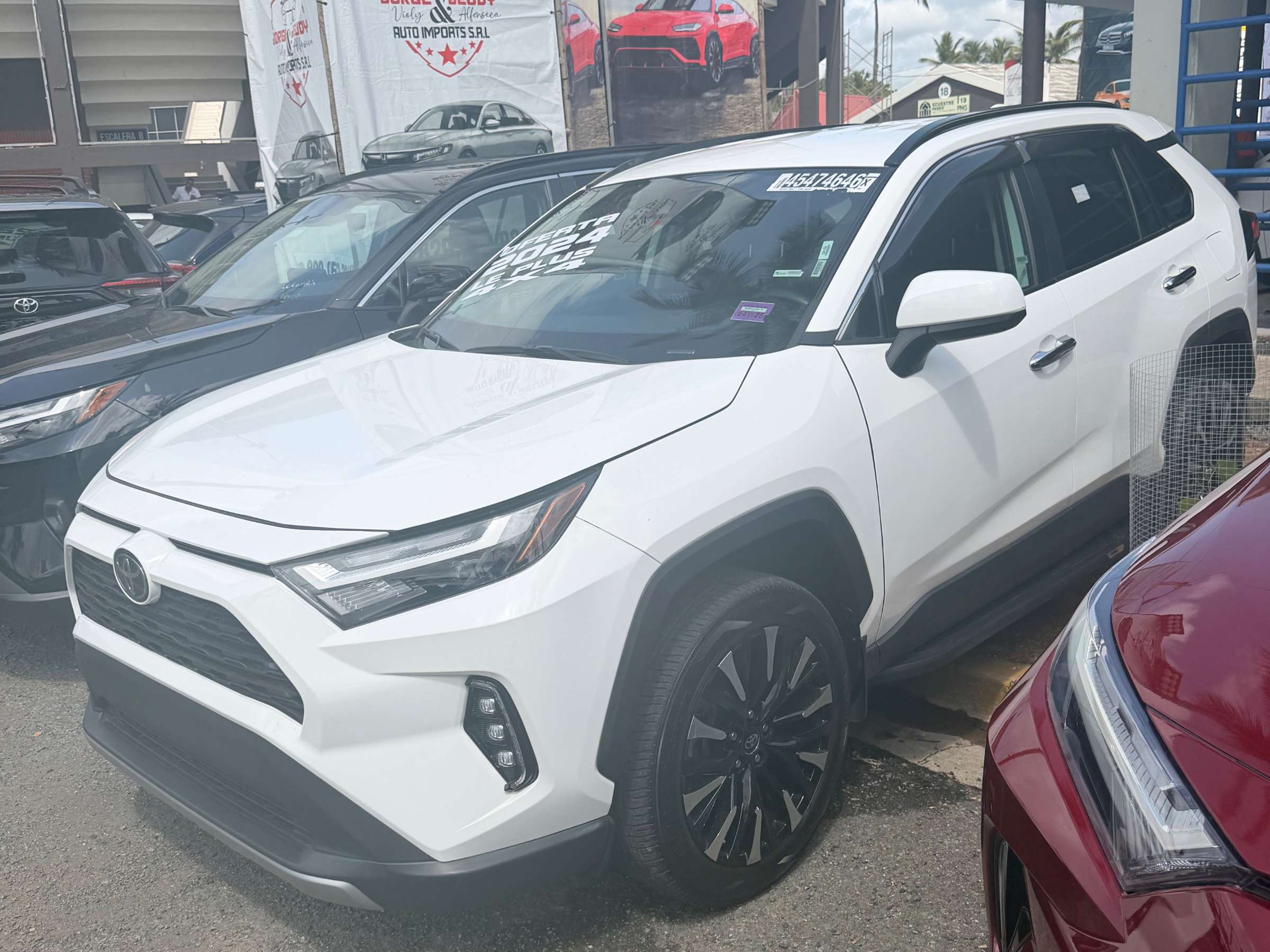 2024 Toyota RAV4 LE usado en venta por Carlos Rosa Auto Import