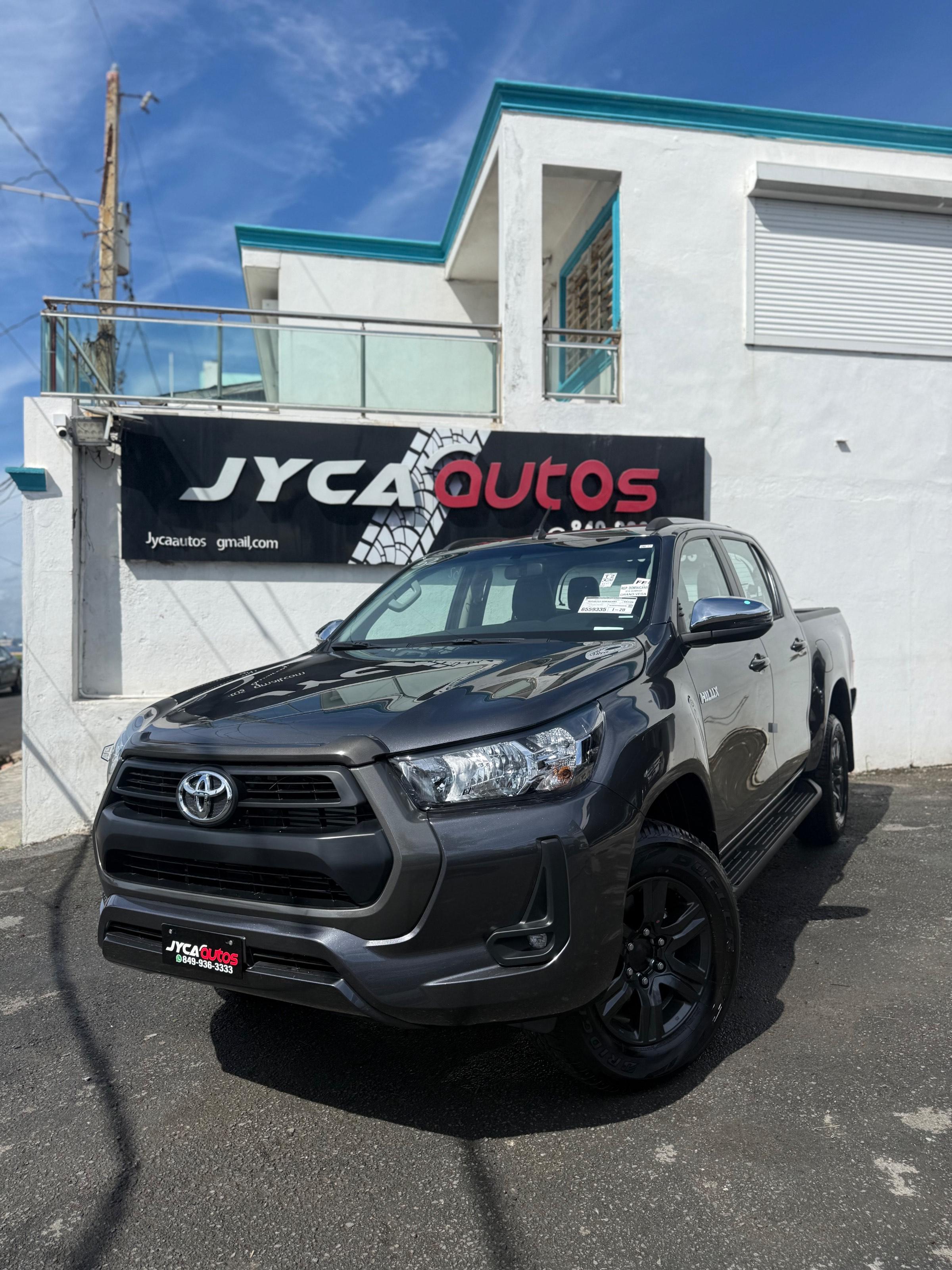 Toyota Hilux 2.4 2027 en venta - vista principal