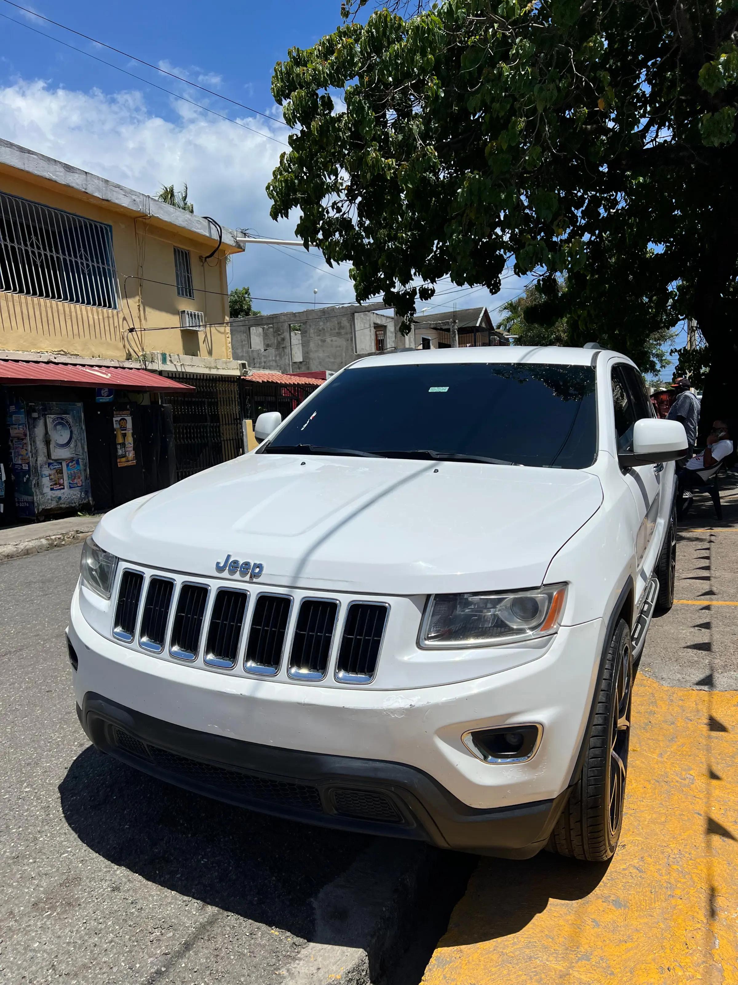 Jeep Grand Cherokee Laredo 2014 en venta - vista principal
