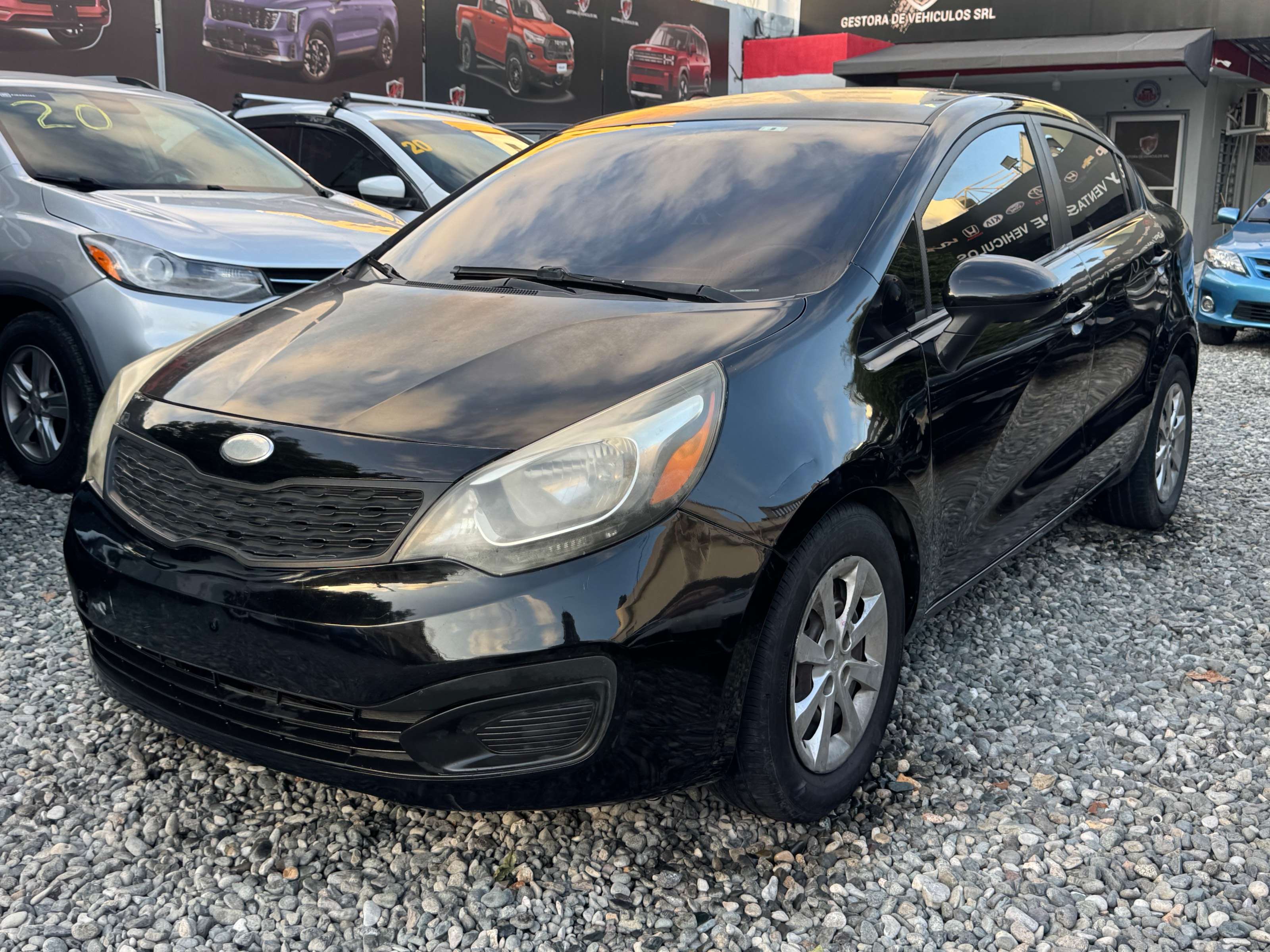 2013 Kia Rio LX usado en venta por GVH Autos